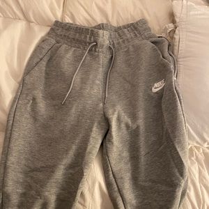 Nike joggers